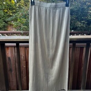 Women's Cream Pleated Maxi Skirt